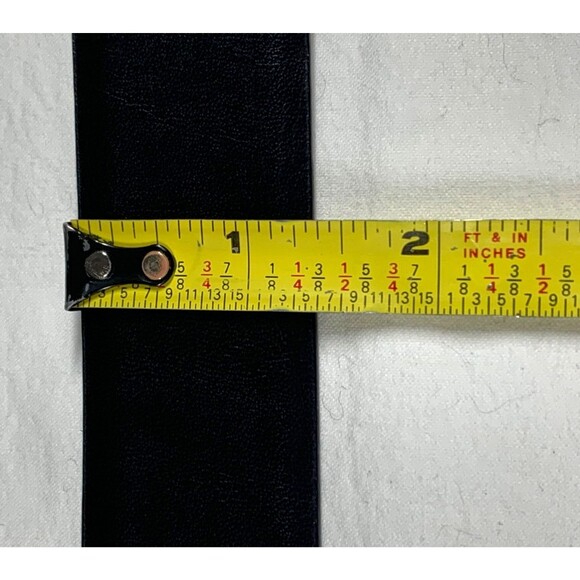 Izod Men's Belt Black or Brown Size 40 Genuine Leather Gun Metal Swivel Buckle - Picture 4 of 5